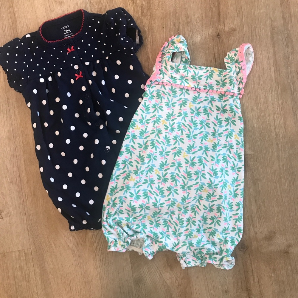 NWOT Carter’s bubble rompers
